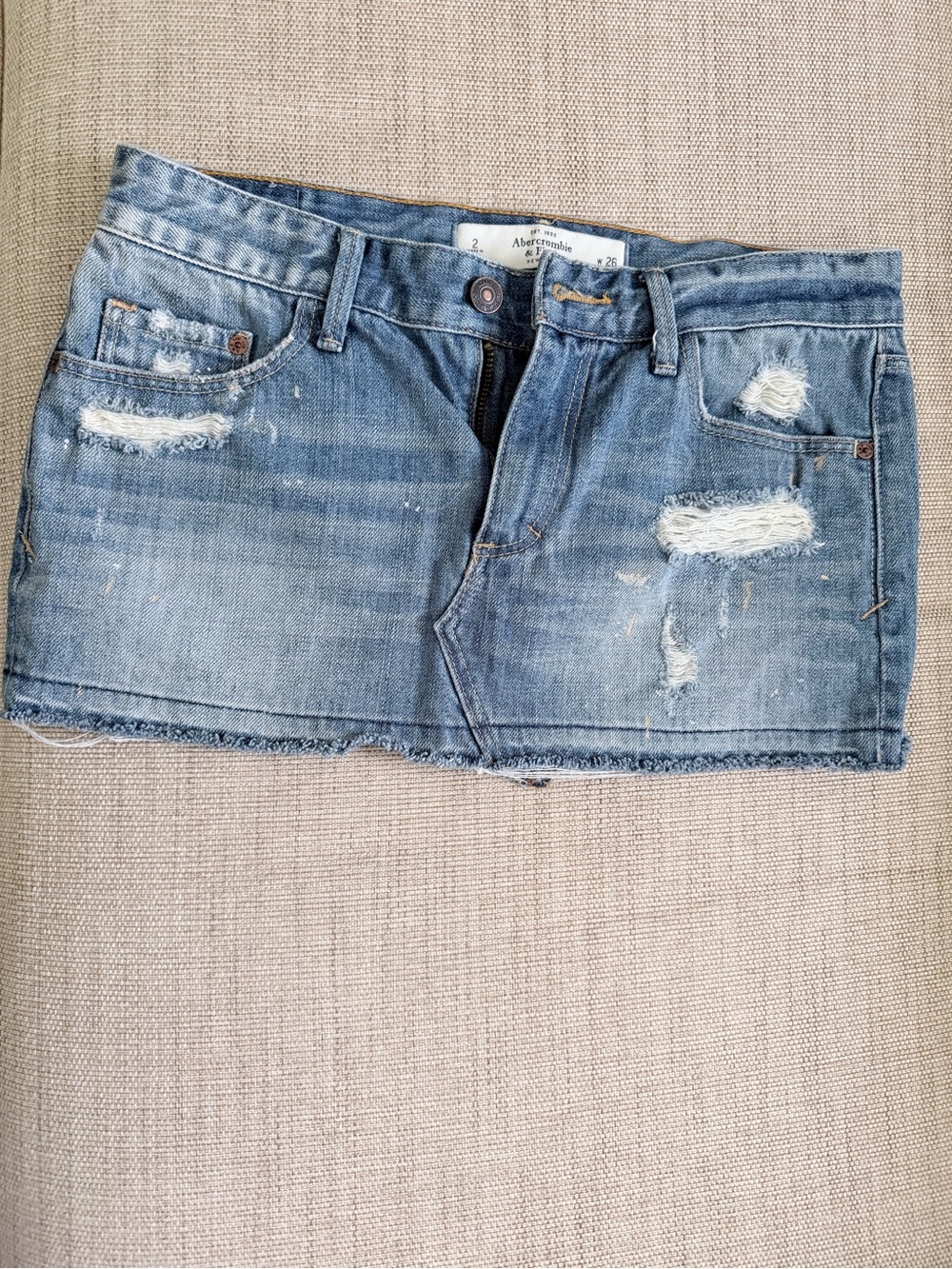 Abercrombie & Fitch Distressed Denim Micro Mini Skirt Y2K Low Rise W26